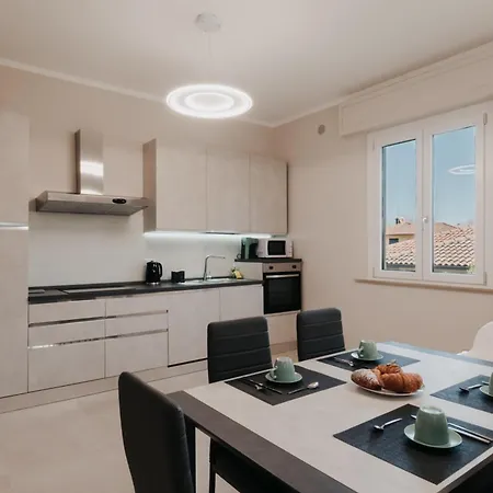 Joy Castiglione del Lago