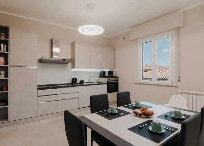 Joy Castiglione del Lago